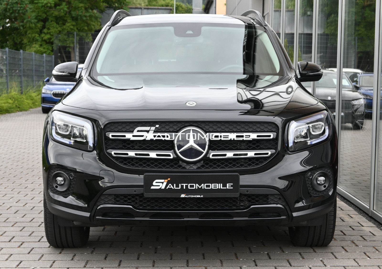 Fahrzeugabbildung Mercedes-Benz GLB 200 d Aut. Night Paket °AHK°STANDHEIZ°KAMERA