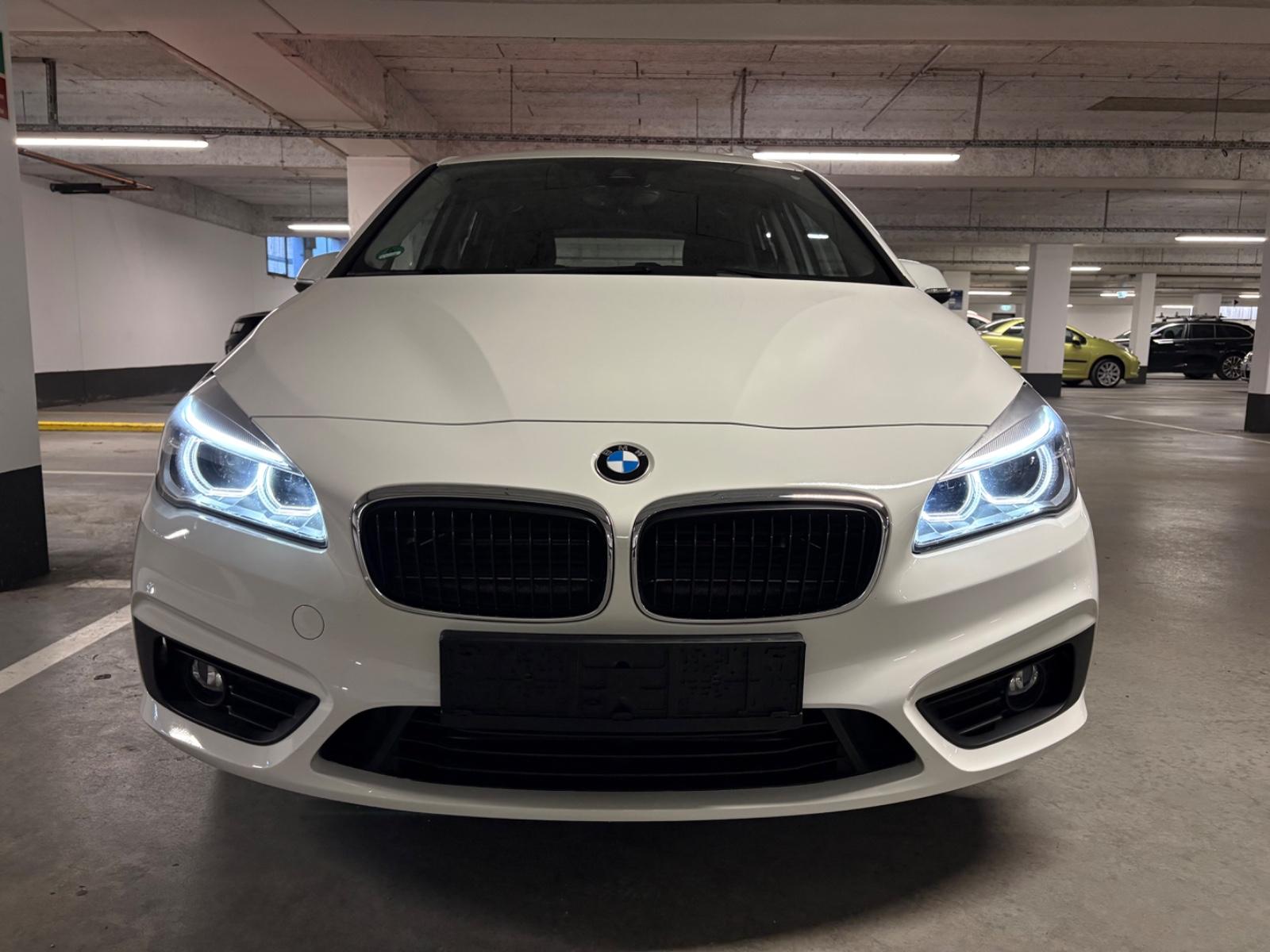 BMW 220i*ADVANTAGE**AUTOMATIK**PANORAMA**LED**NAVI**
