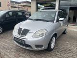 Lancia Ypsilon 1.2 Argento - Lancia Ypsilon Argento mit Benzin-Antrieb