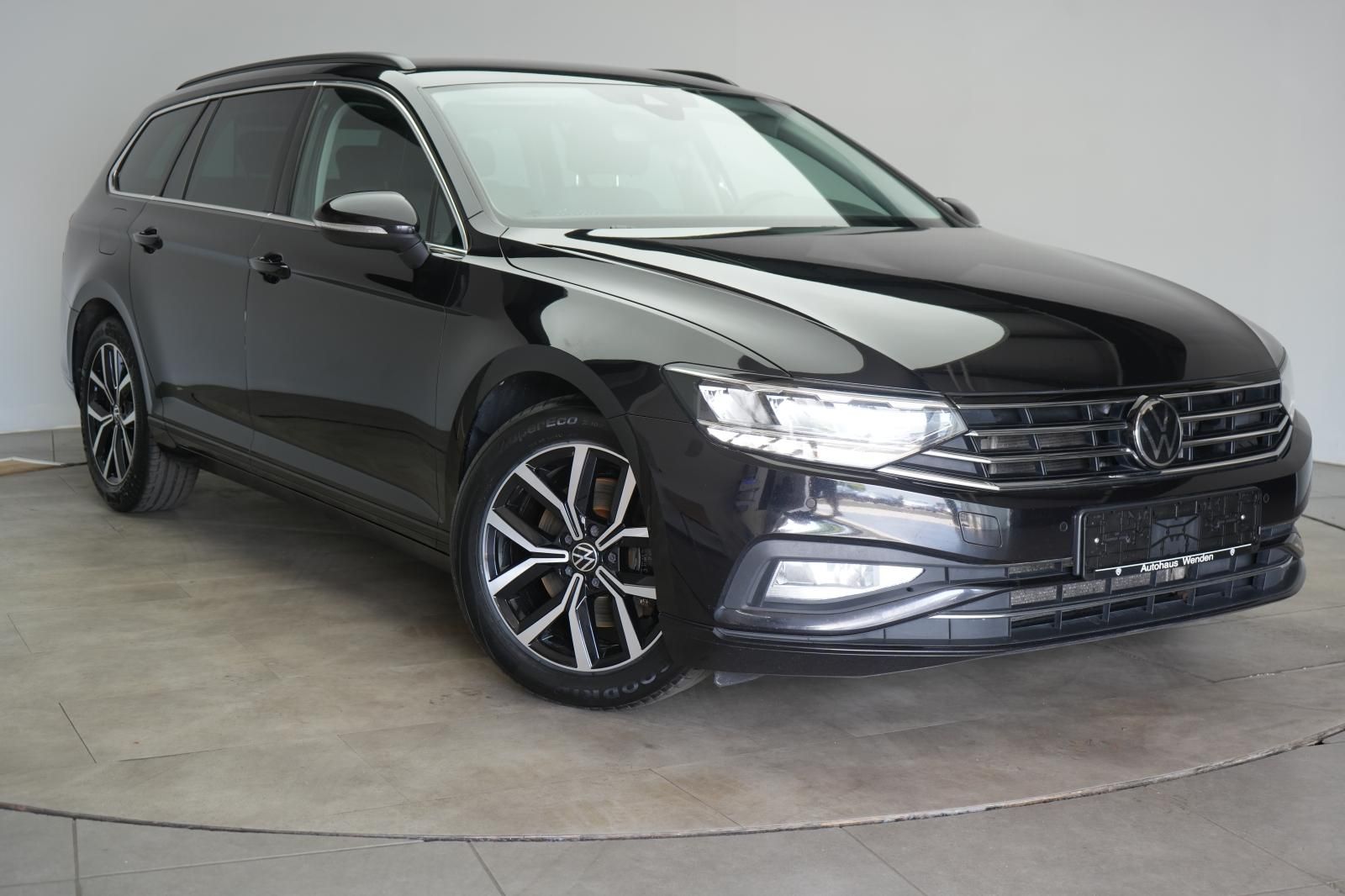 VW Passat 2.0 TDI DSG Business ACC/Kamera/Lane/Side