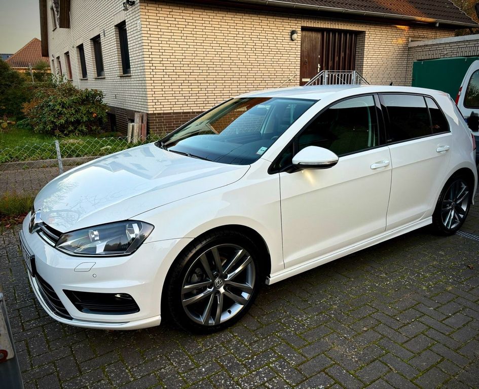 Image of Volkswagen Golf