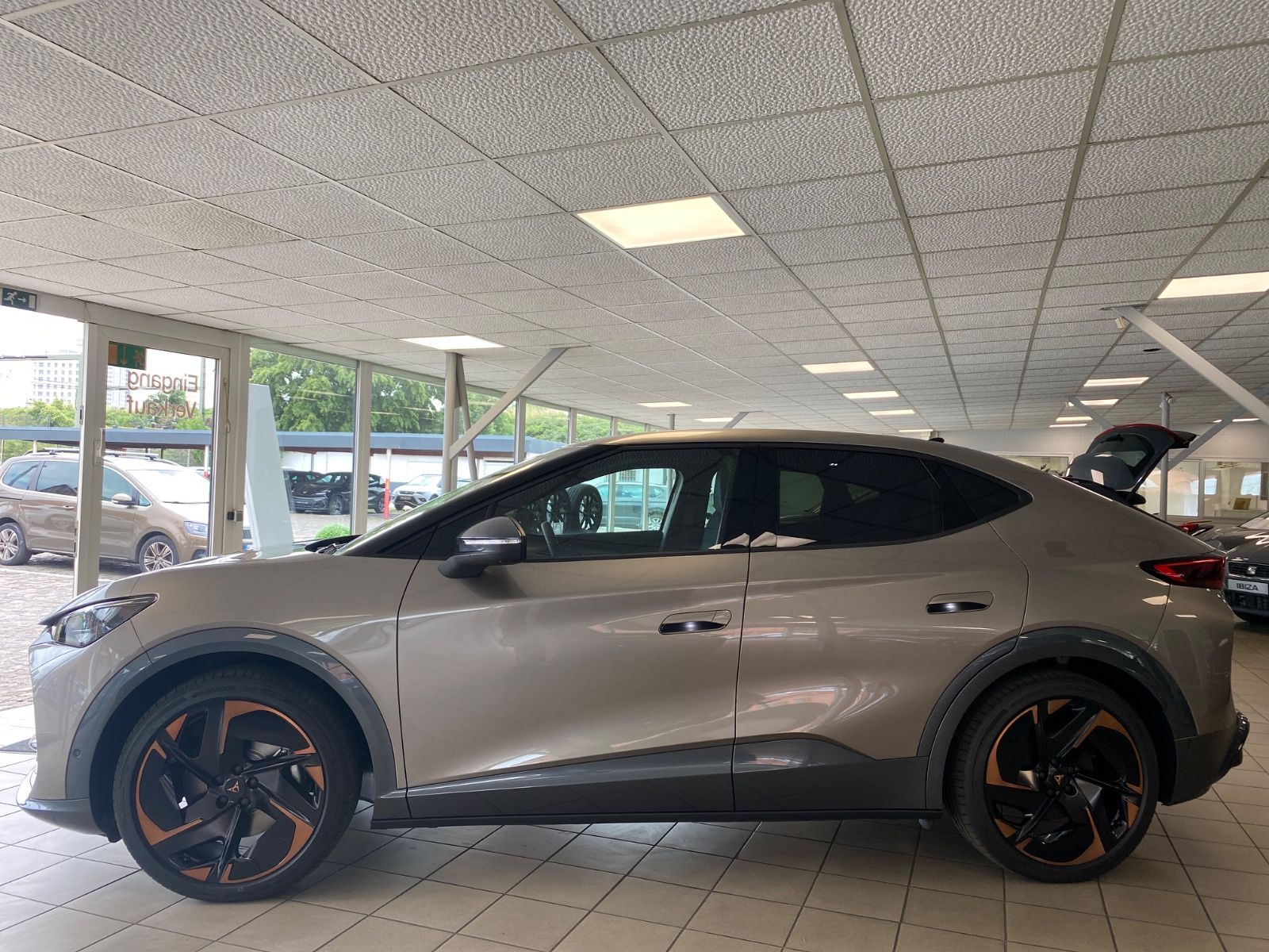 Cupra Tavascan 250 kW 4Drive VZ imagem 2