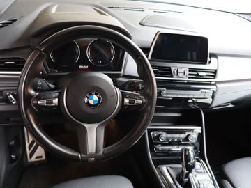 BMW 218 Gran Tourer - 11