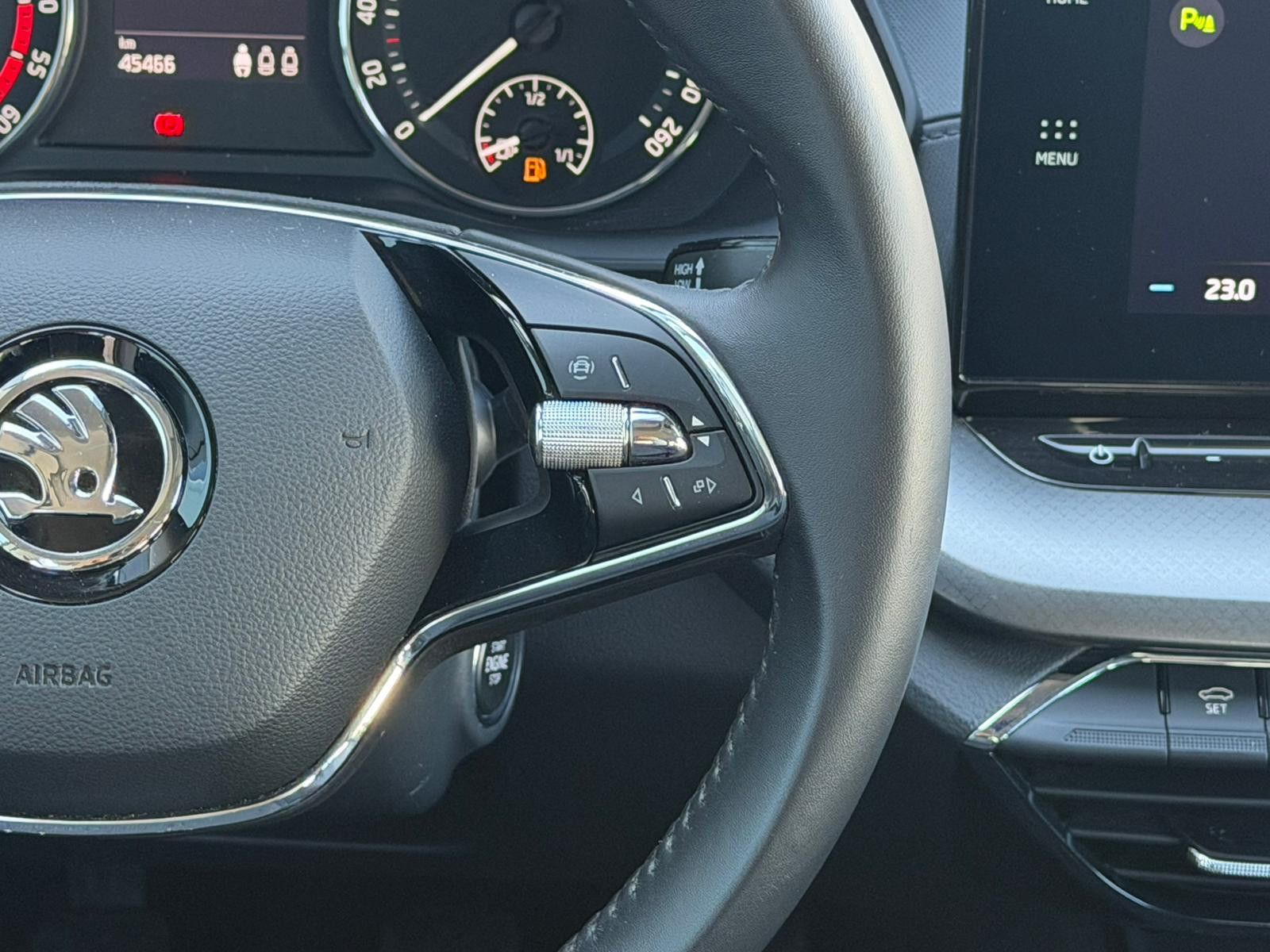 Fahrzeugabbildung SKODA Octavia Combi Ambition