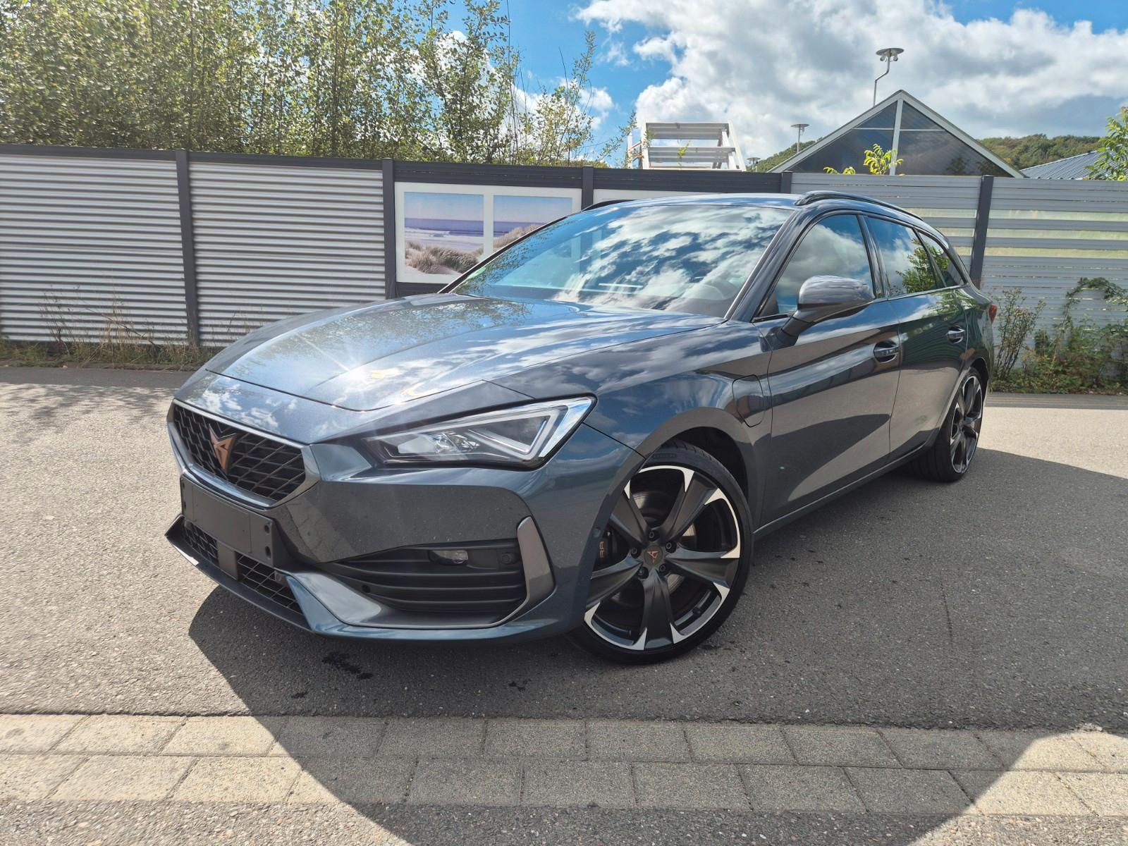 Cupra Leon Sportstourer VZ e-Hybrid ACC LED Leder