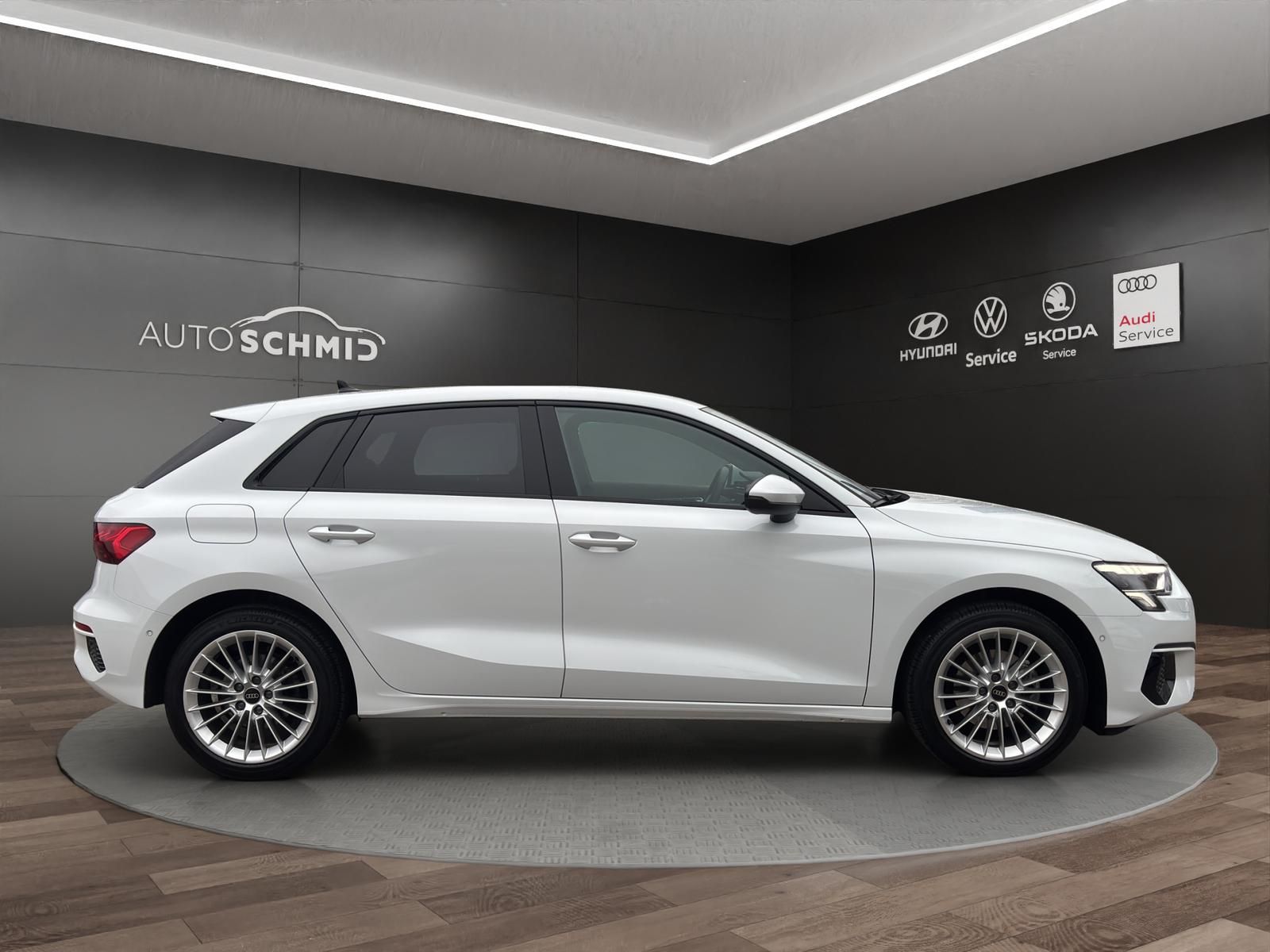A3 35 TFSI advanced S-Tronic 1.5  RFK SHZ ACC