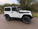 Jeep Wrangler Sahara 2.8 CRD Autom. - Jeep Wrangler mit Diesel-Antrieb: Sahara