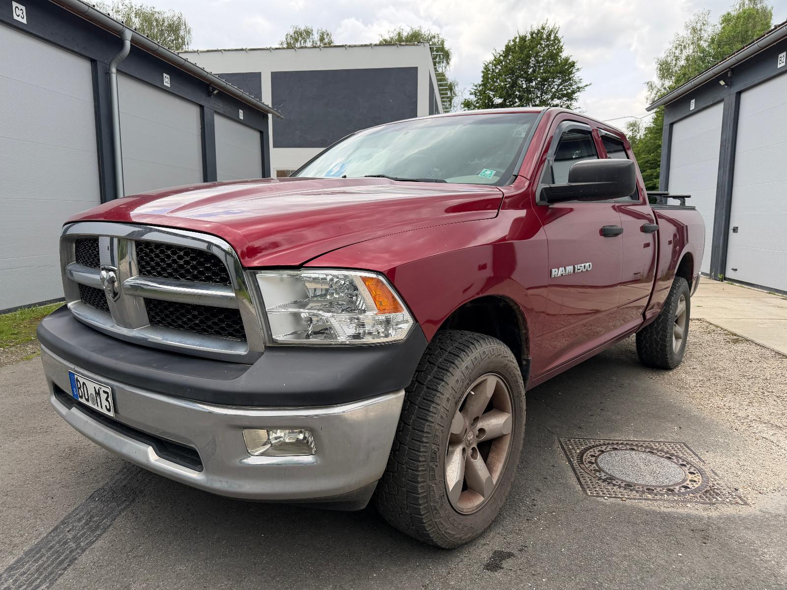 Dodge RAM 1500 4,7L Hemi Crew Cab AHK 3t 4x4