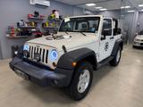 Jeep Wrangler Unlimited 2.8 CRD Sport Auto - Jeep Wrangler: J8