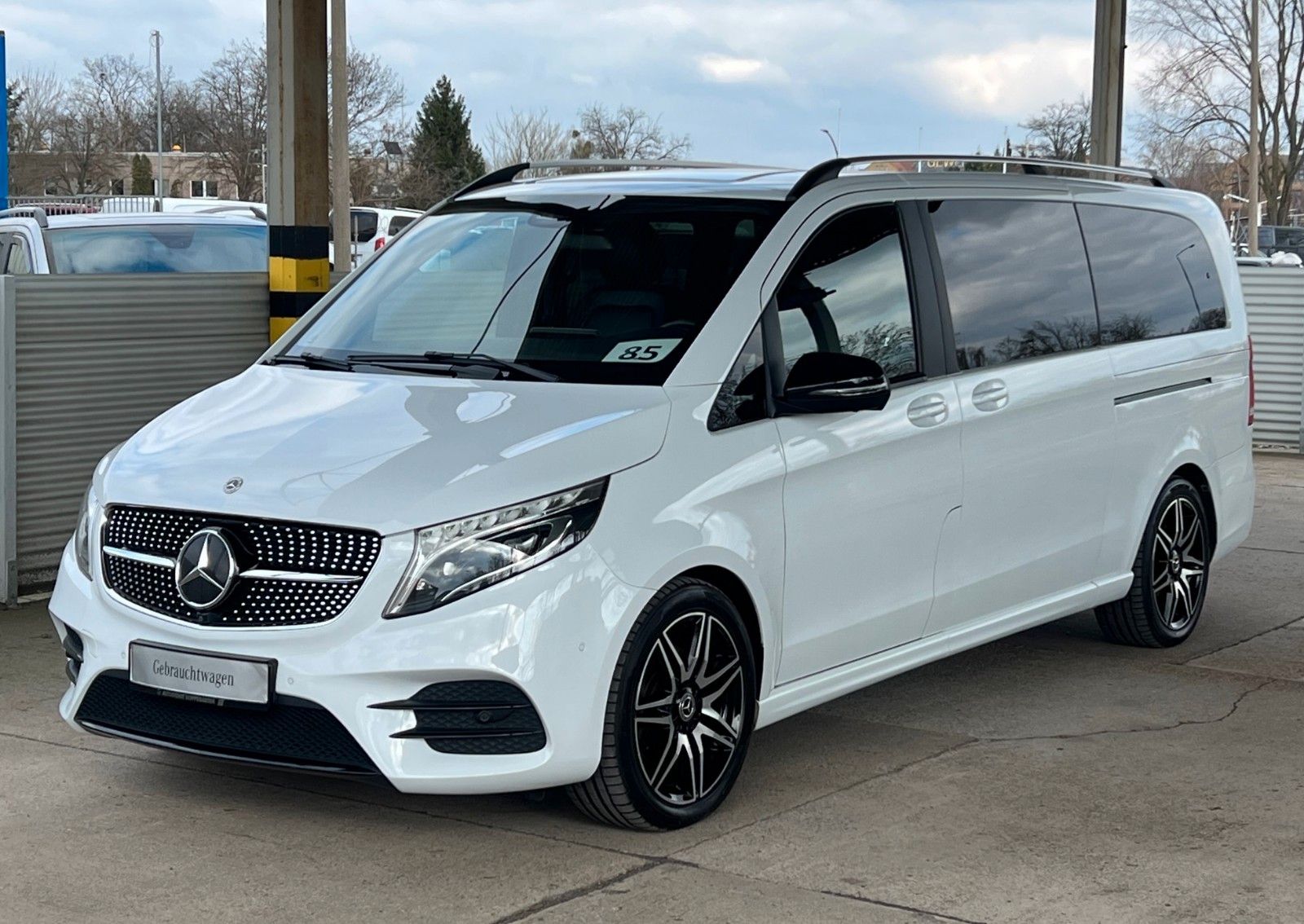 MERCEDES-BENZ V250d EXTRALANG AMG-LINE EL.TÜREN TISCH AHK 360°