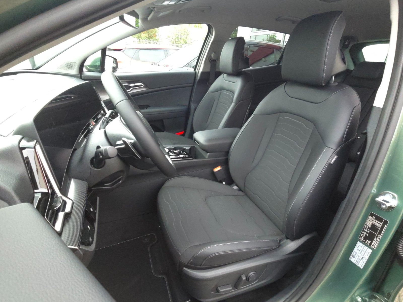 Fahrzeugabbildung Kia Sportage 1.6T 48V 2WD DCT SPI DRIVE