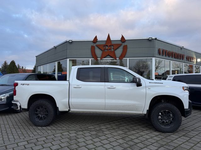 Chevrolet Silverado RST Diesel , 2,5"Fahrwerk 35er MT's