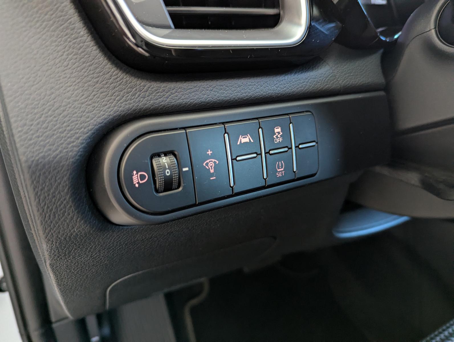 Kia cee'd Sportswagon 1.5 DCT Spirit LED JBL Cam 7J