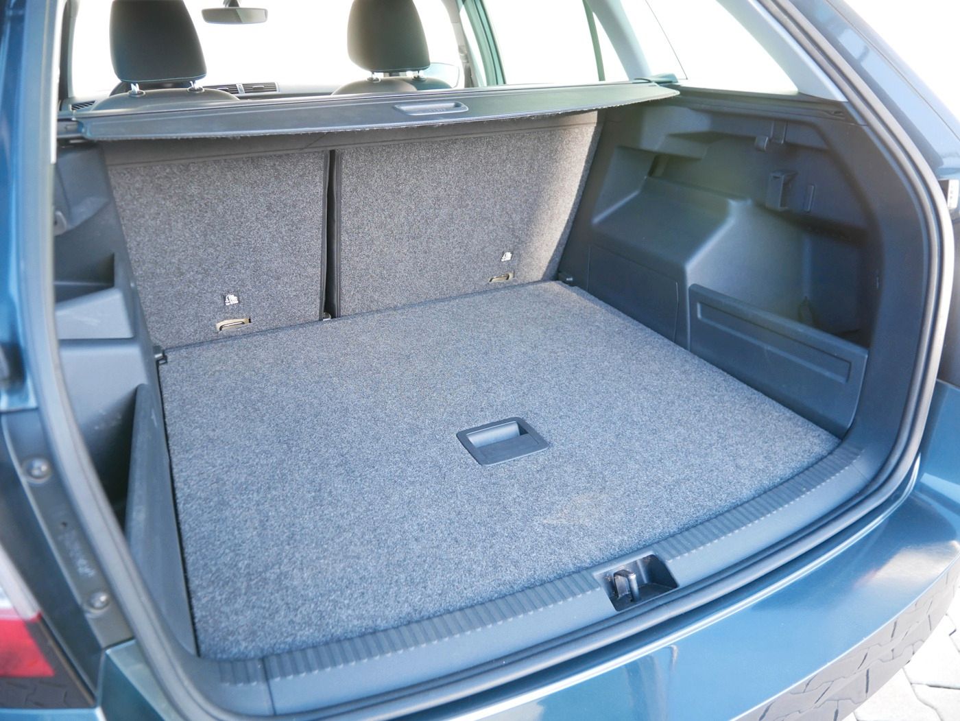 Fahrzeugabbildung SKODA Fabia Combi 1.2 TSI Joy PDC SHZ NSW Klimaautom.