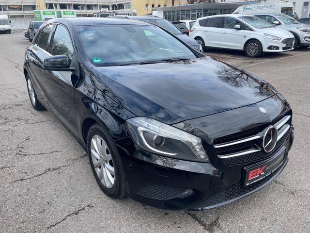 Mercedes-Benz A 180 A -Klasse A 180 BlueEfficiency Navi 1 Hand