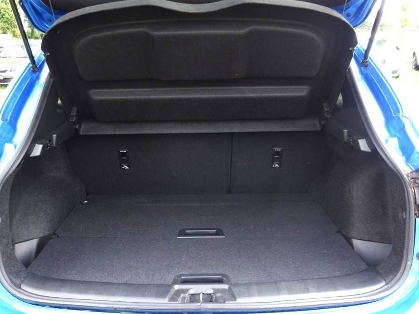 Fahrzeugabbildung Nissan Qashqai 1,3 DIG-T  N-Connecta