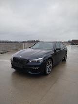 BMW 750Li xDrive - M Sport paket - blaue BMW 750