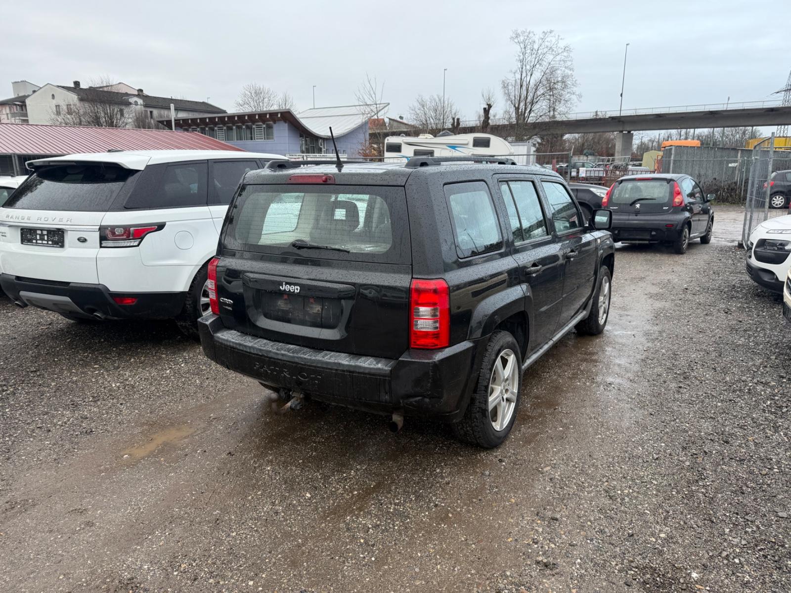 Jeep Patriot 2011 — двигун 2.143 cm³, 163 HP (120kW)