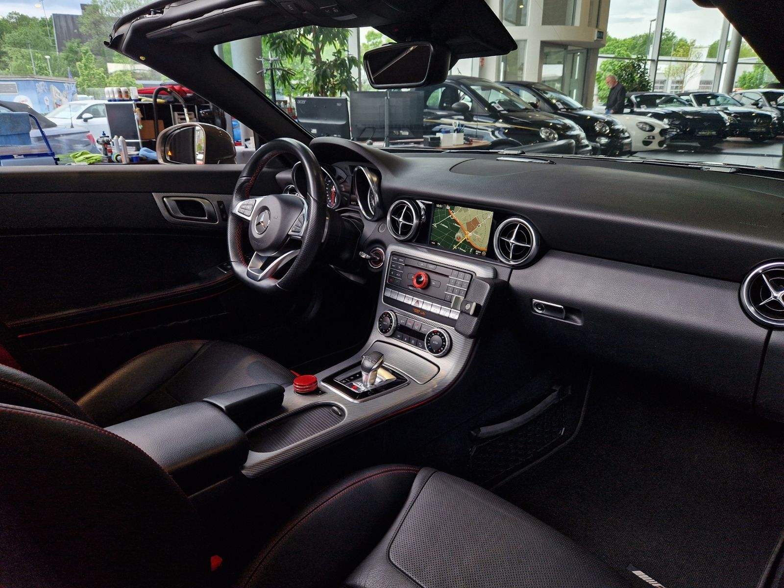 Fahrzeugabbildung Mercedes-Benz SLC 300 AMG MEMORY LED NAVI RFK