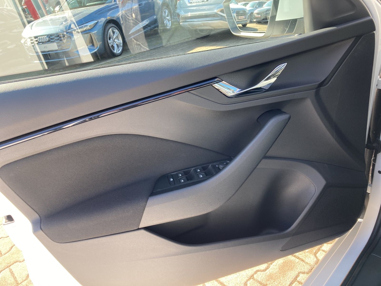 Fahrzeugabbildung SKODA Scala Tour DSG, Navi, Digital Cockpit