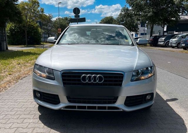 Audi A4 1.8 TFSI, bj 2011 mit 138tkm Tüv b...