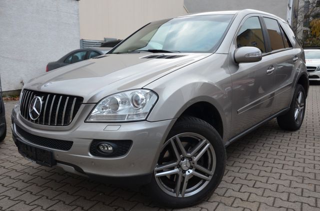 Mercedes-Benz ML 350 4MATIC Leder Navi Pdc Schiebedach AHK