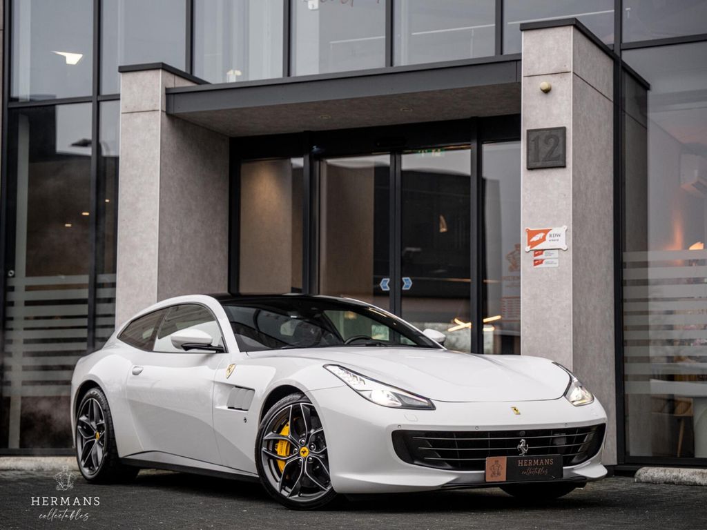 Ferrari GTC4Lusso