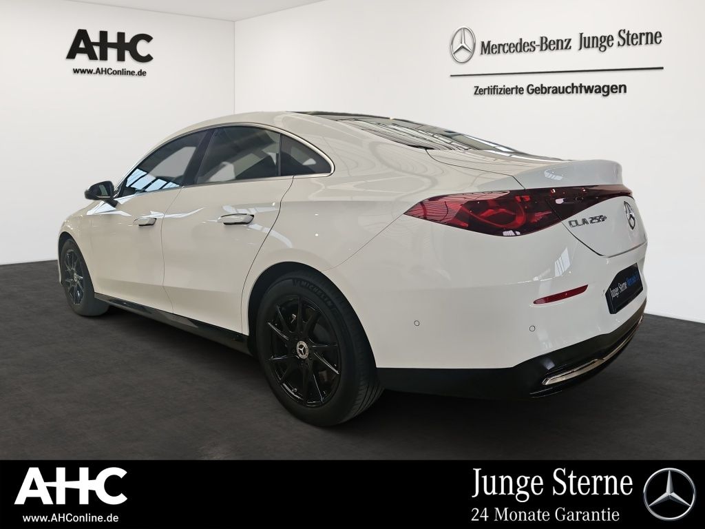 Mercedes-Benz CLA 250 EQ Progressive Pano LED Memory KeyLess foto 4
