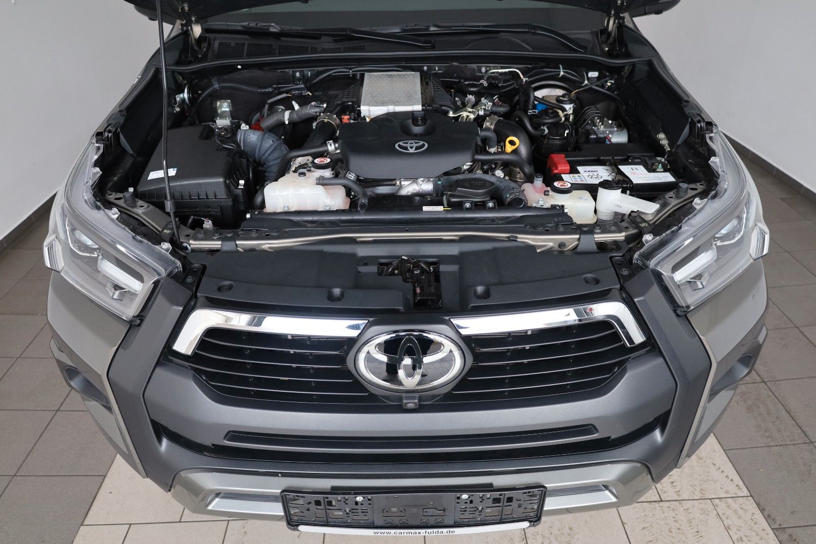 Fahrzeugabbildung Toyota Hilux Double Cab Invincible,ACC,Nav,AHK,Garantie