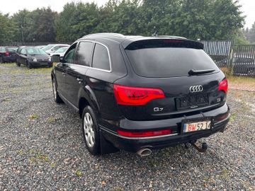 Audi Q7 - 4