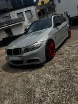 BMW E91 320I Touring - BMW 320 aus 2009: Kombi, 320i