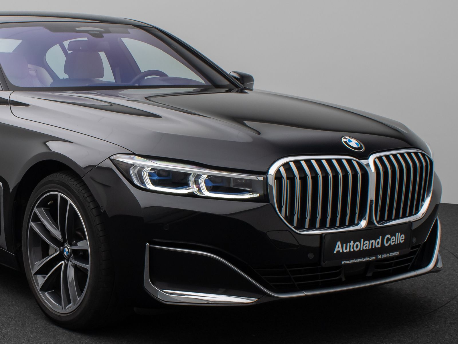 Fahrzeugabbildung BMW 730d xD 360°Laser Massage DAB DisplKey SoftClose