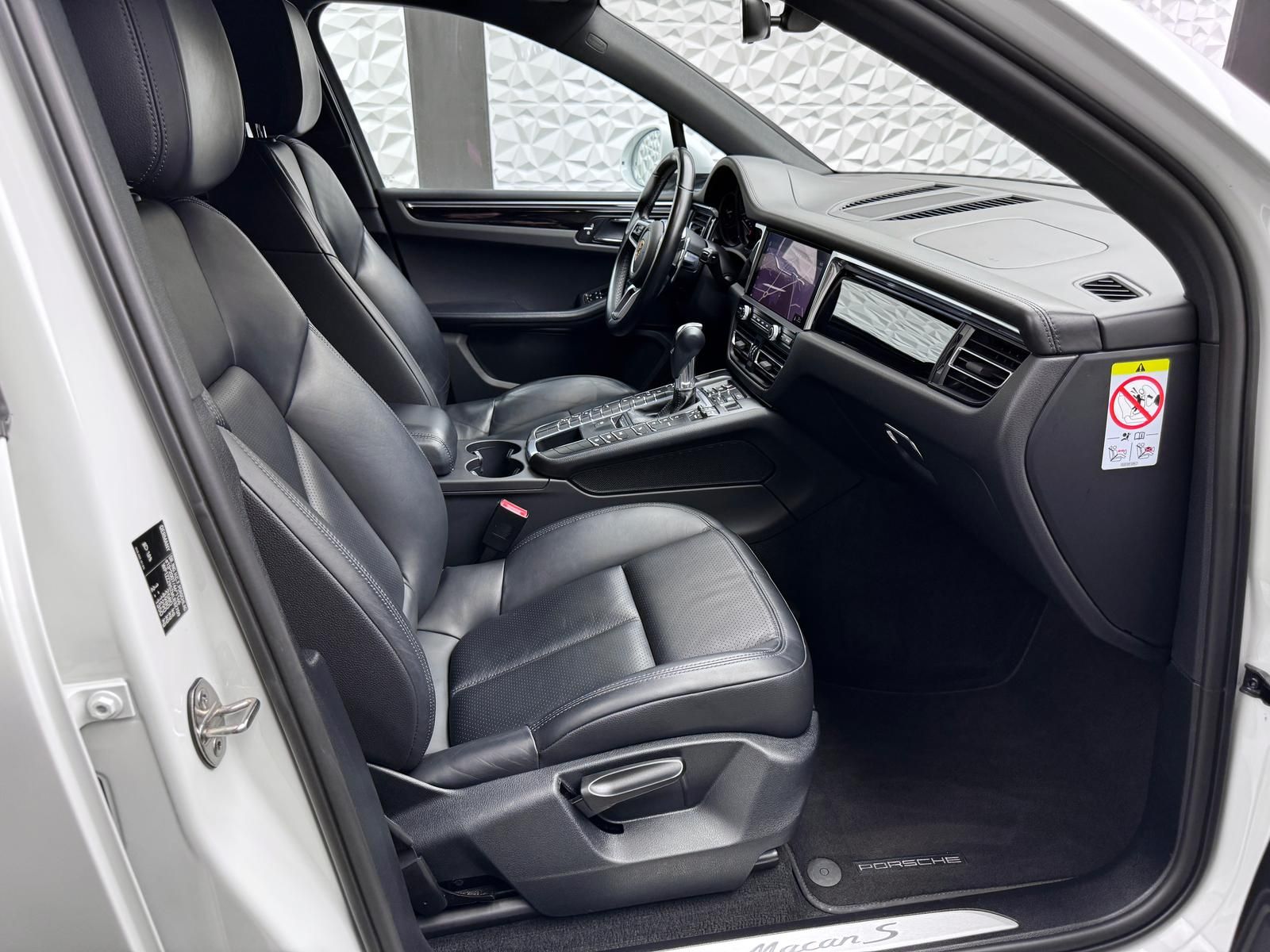 Fahrzeugabbildung Porsche S APPROVED*PDLS+*PASM*ACC*LUFT*PANO*RCAM*PPF*DAB