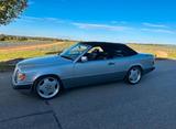 Mercedes-Benz Mercedes Benz W124 300ce 24V Cabrio Silber. - Mercedes-Benz 300 aus 1992: 300ce