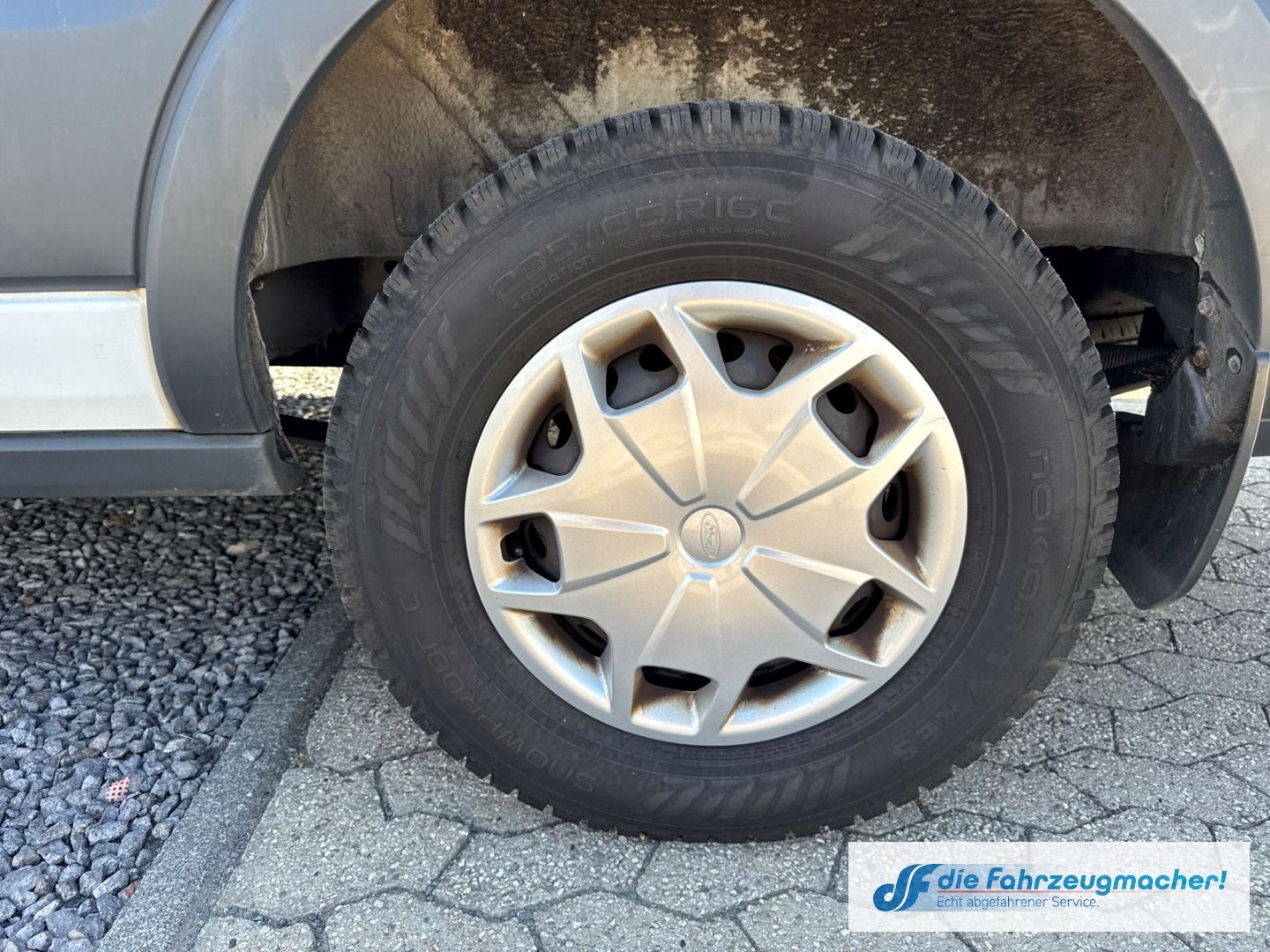 Fahrzeugabbildung Ford Transit Kombi 350 L3 Trend 2.2 TDCi DPF *1777 *K