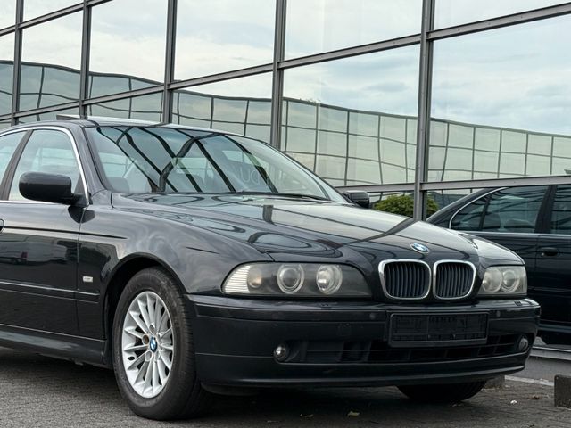 BMW 530d Exclusive Leder Navi AUT PDC AHK