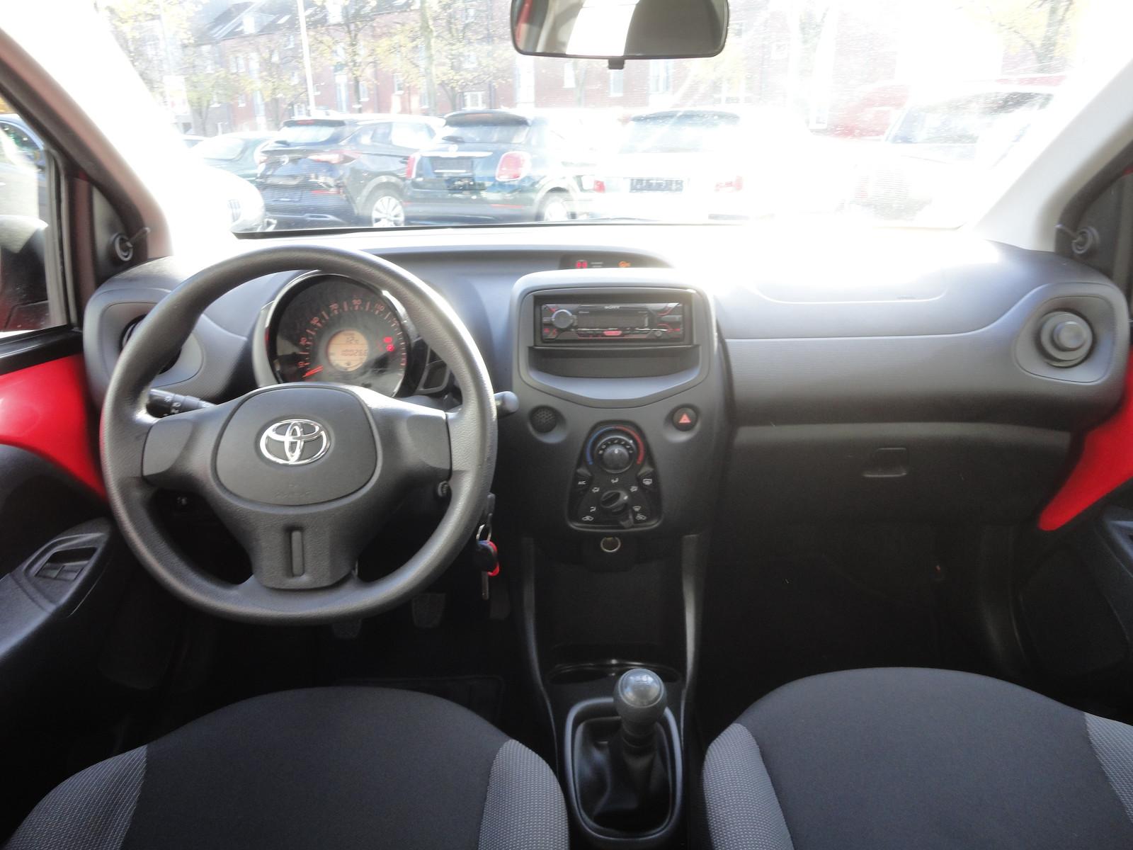 Toyota Aygo X x-Business-Paket 1.Hand 53 KW Klima