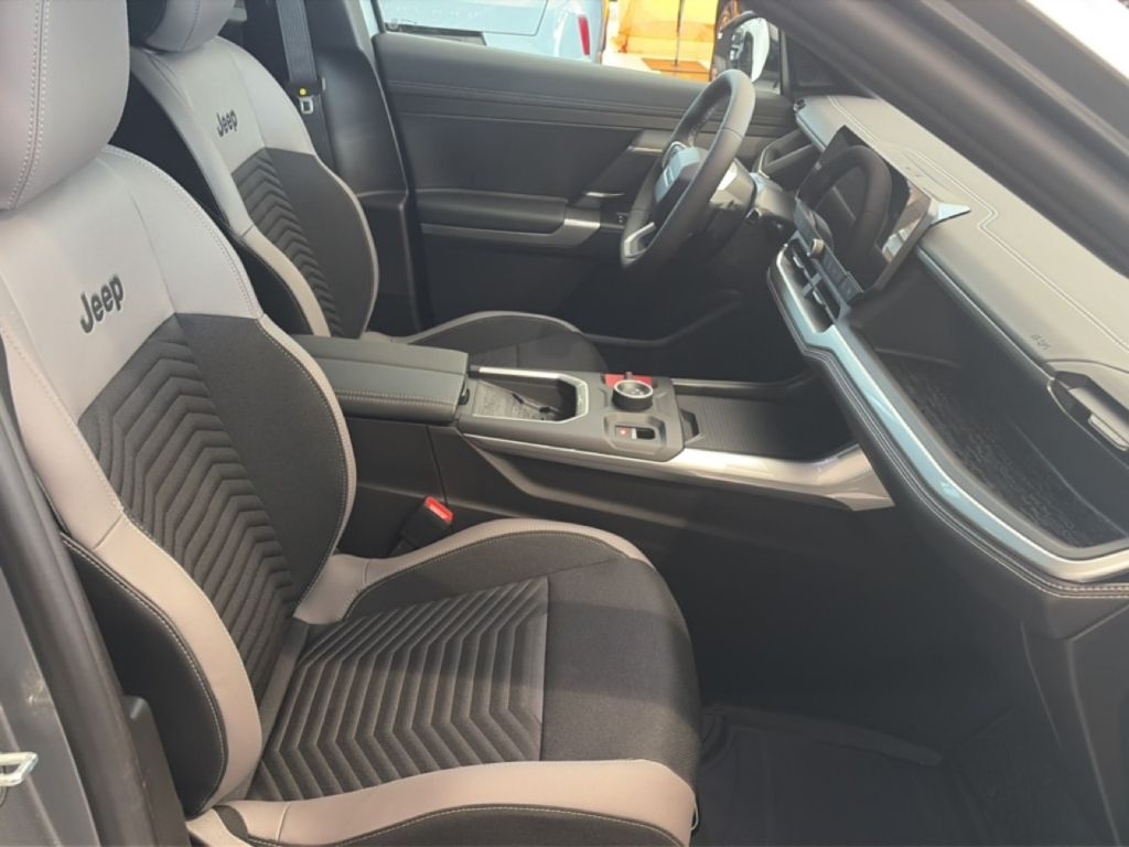 Jeep Compass - Bild 12