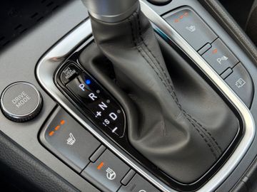 Hyundai KONA 1.6 T-GDI 4WD DCT Sitzheizung Kamera AHK