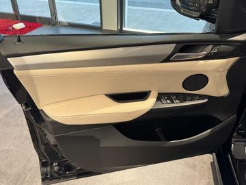 BMW X4 - 11
