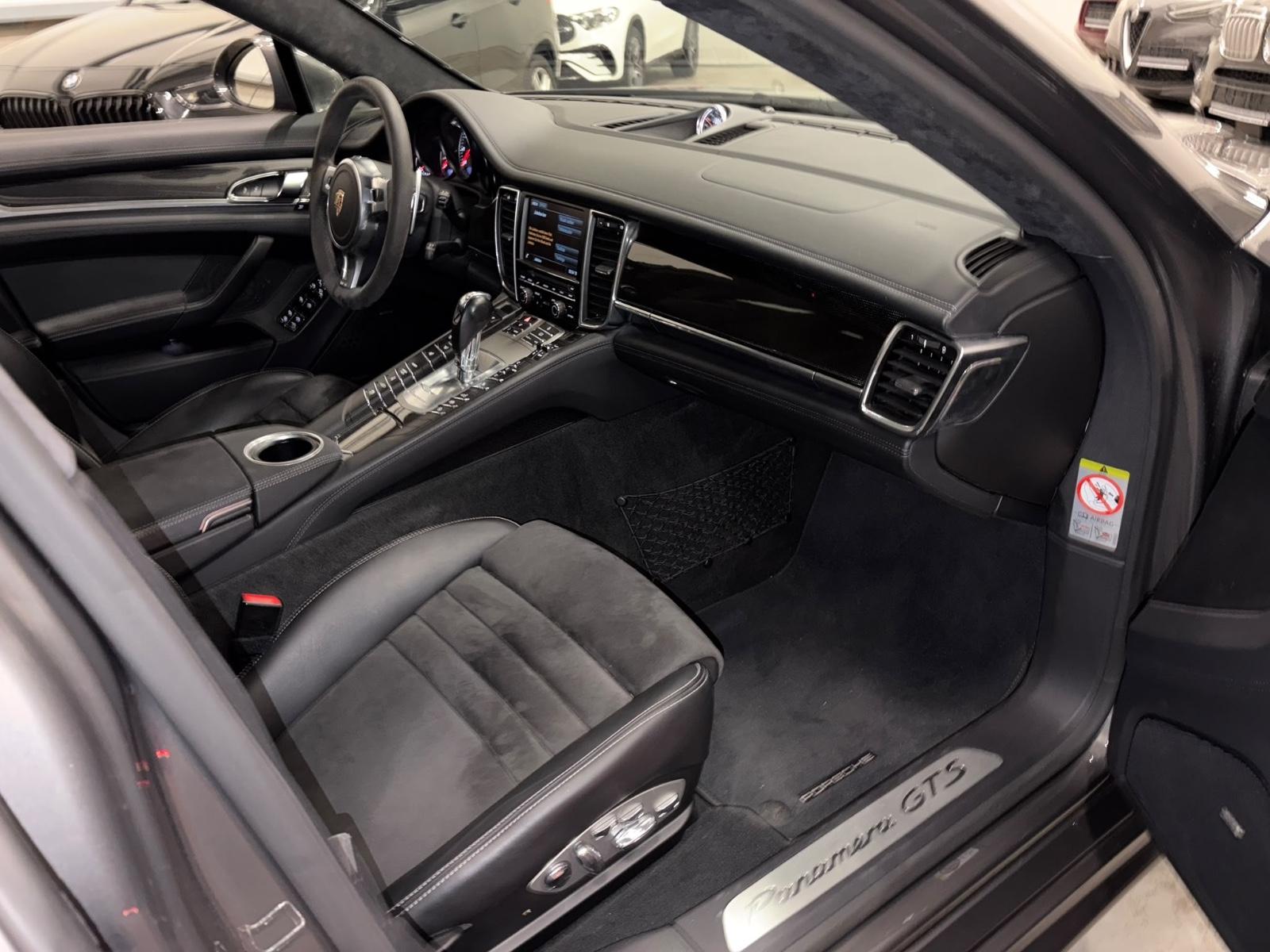 Porsche Panamera GTS 4.8 V8 430 ch BVA 4x4 / 1ère main / Bose / Toit ouvrant / Alcantara