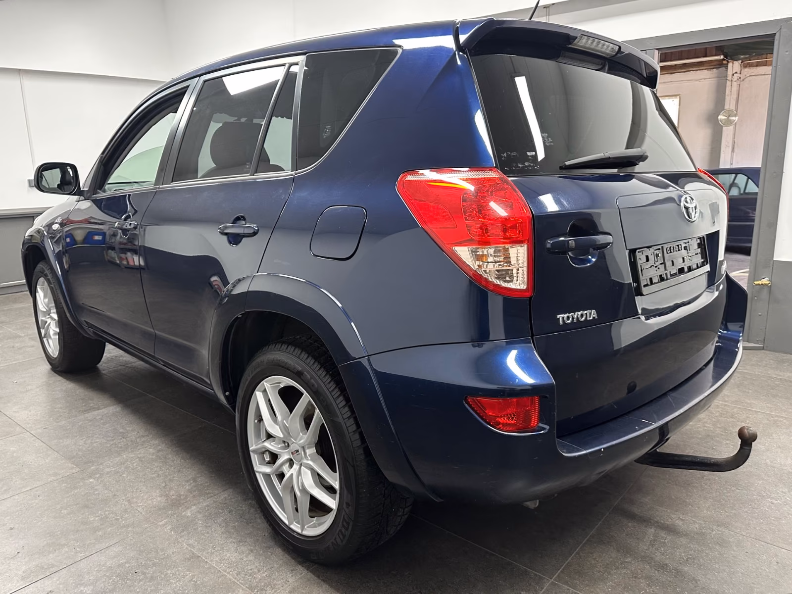 Toyota RAV4 Executive 2.2 D-CAT 177 ch 4x4 • Cuir • GPS • Caméra • Attelage