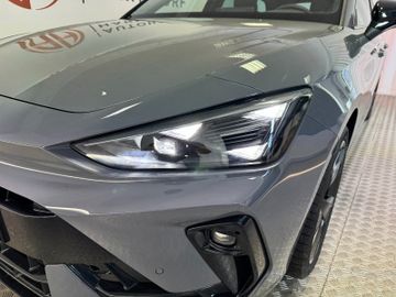 Fahrzeugbestand 27 Cupra Leon Sportstourer 1.5 AHK Panodach Kamera