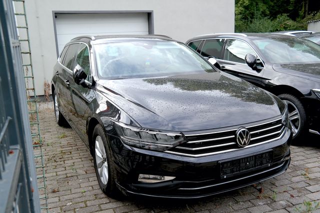 Volkswagen Passat Variant Business Autom*Navig*LED*AHK*DAB+