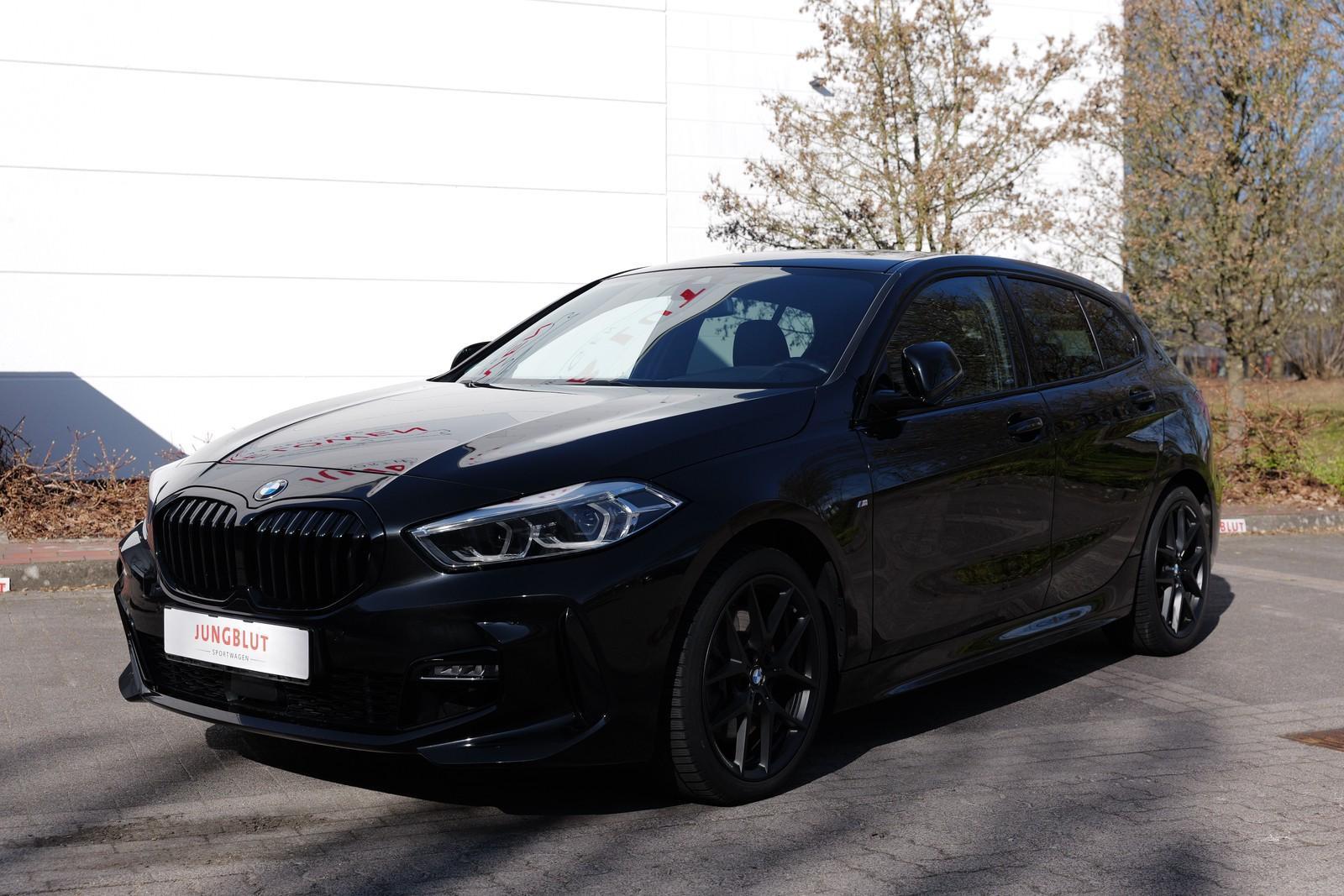 BMW 120i M + BLACK SAPPHIRE + 2. Hand