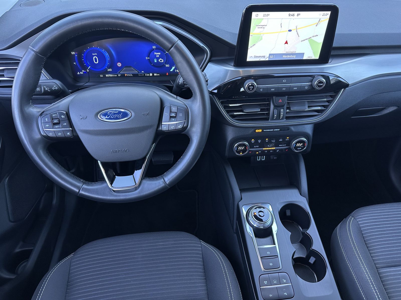 Fahrzeugabbildung Ford Kuga 2.5 Duratec PHEV Titanium NAV+LED+ACC+KAM