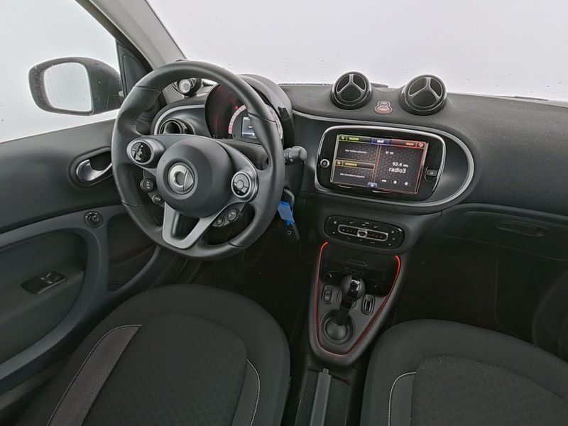 Fahrzeugabbildung Smart smart EQ fortwo EXCLUSIVE*22kW*JBL*Kam*LED*Pano*