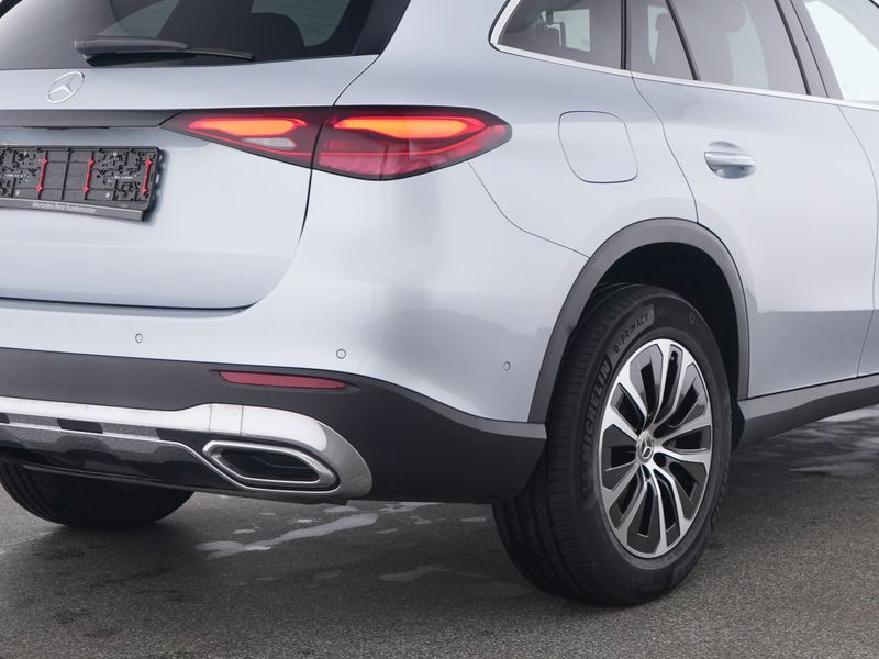 Fahrzeugabbildung Mercedes-Benz GLC 200 4M Avantg. Distronic+ AHK 360° HUD SHZ