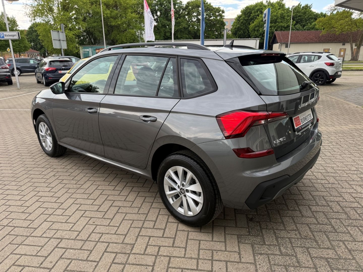 Fahrzeugabbildung SKODA Kamiq Selection el.AHK DigCoc LED CarPlay Winter