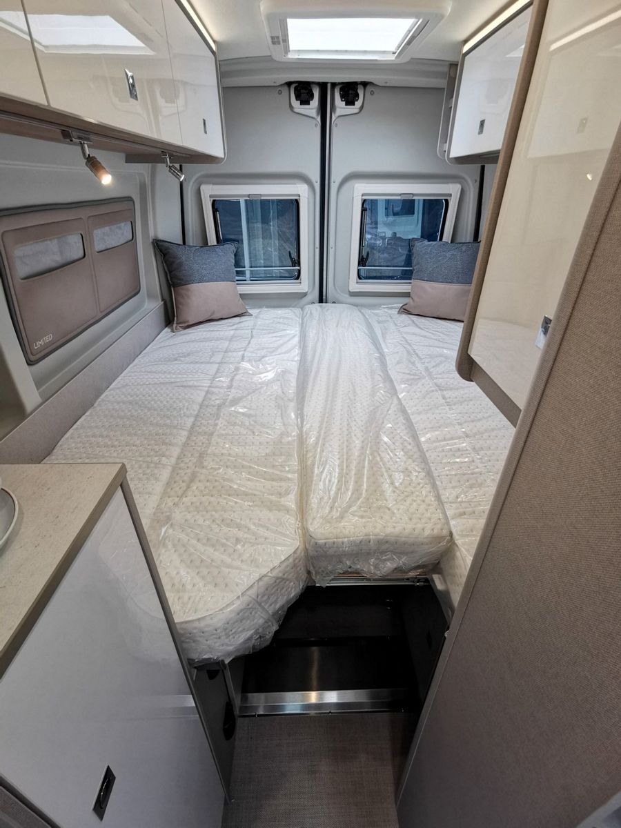 Fahrzeugabbildung Bürstner Delfin Limited C 621 - SIE SPAREN 19.253 € !!!